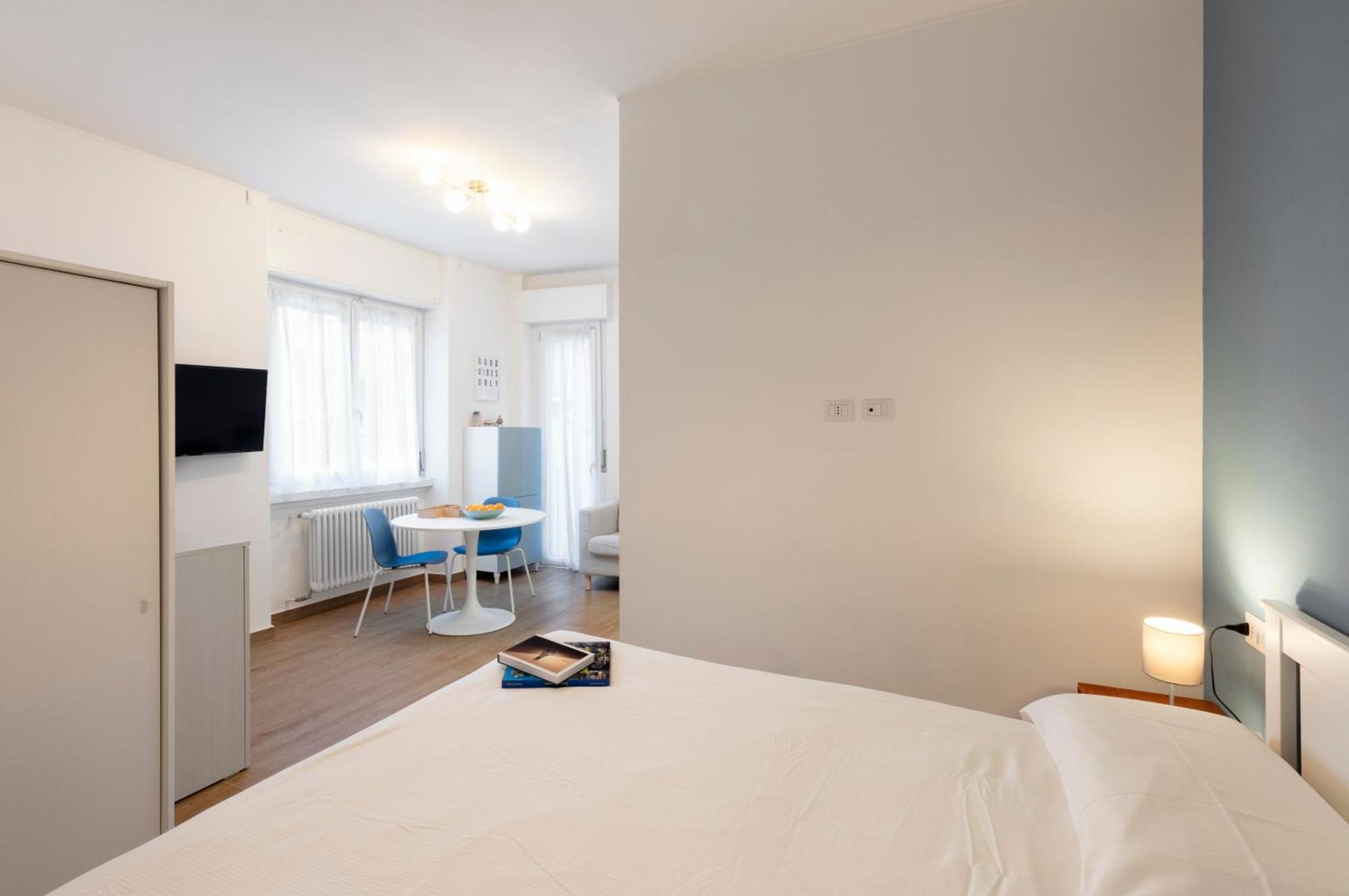 Lomellina 13 Milano